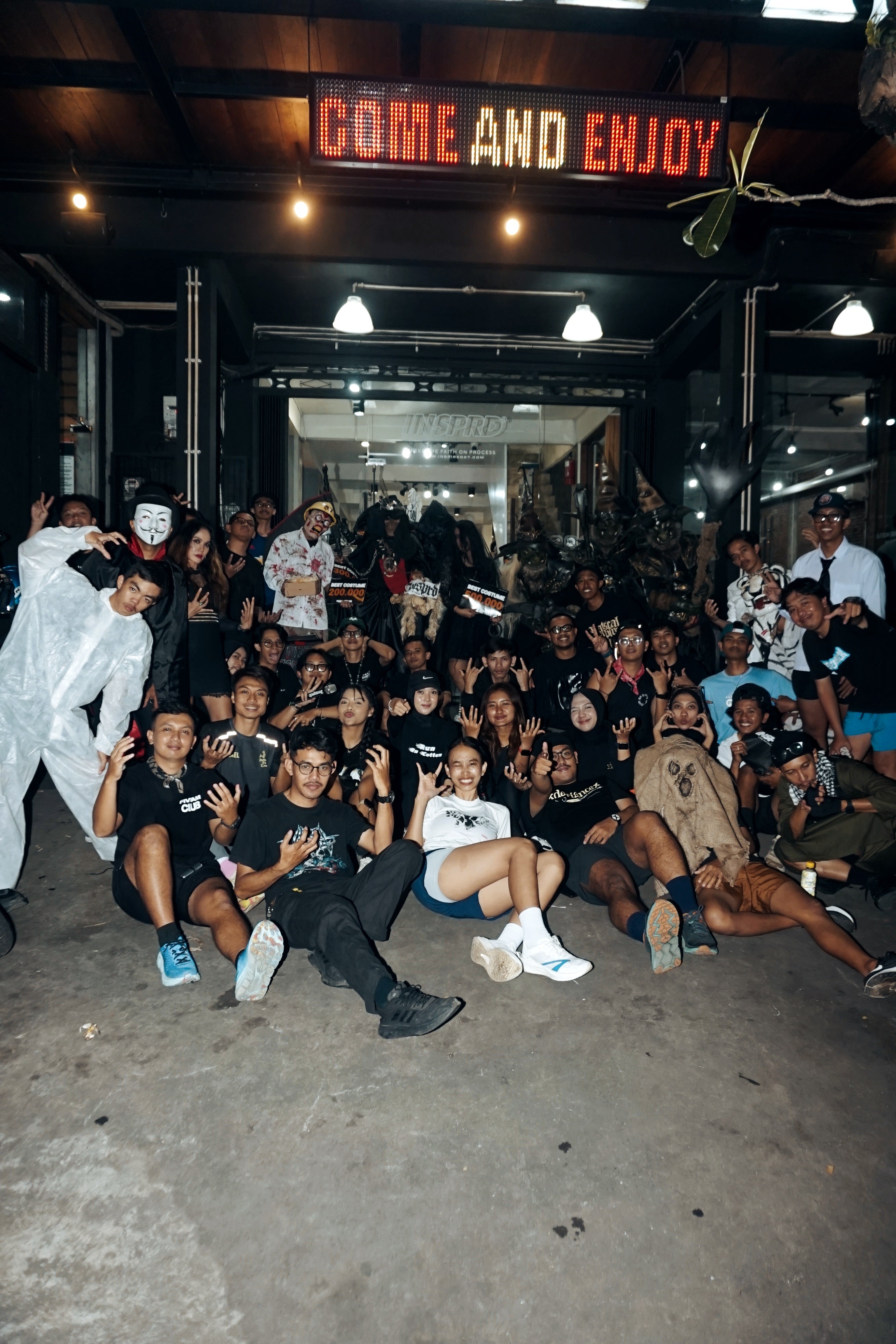 CHIC & CREEPY — Saat Halloween Dibuat Lebih Fashionable dan Personal